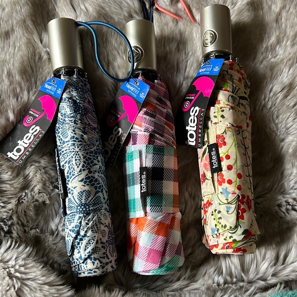 totes Accessories 3 Totes Umbrella Neverwet Auto Openclose 43 Coverage Poshmark